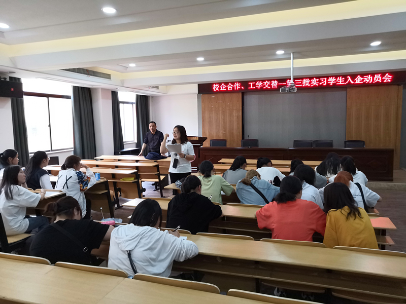 webwxgetmsgimg.jpg webwxgetmsgimg.jpg